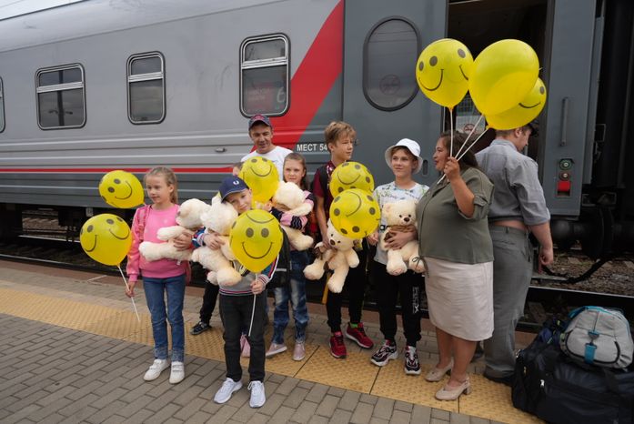 Семья из Подмосковья взяла под опеку 9 детей из ДНР