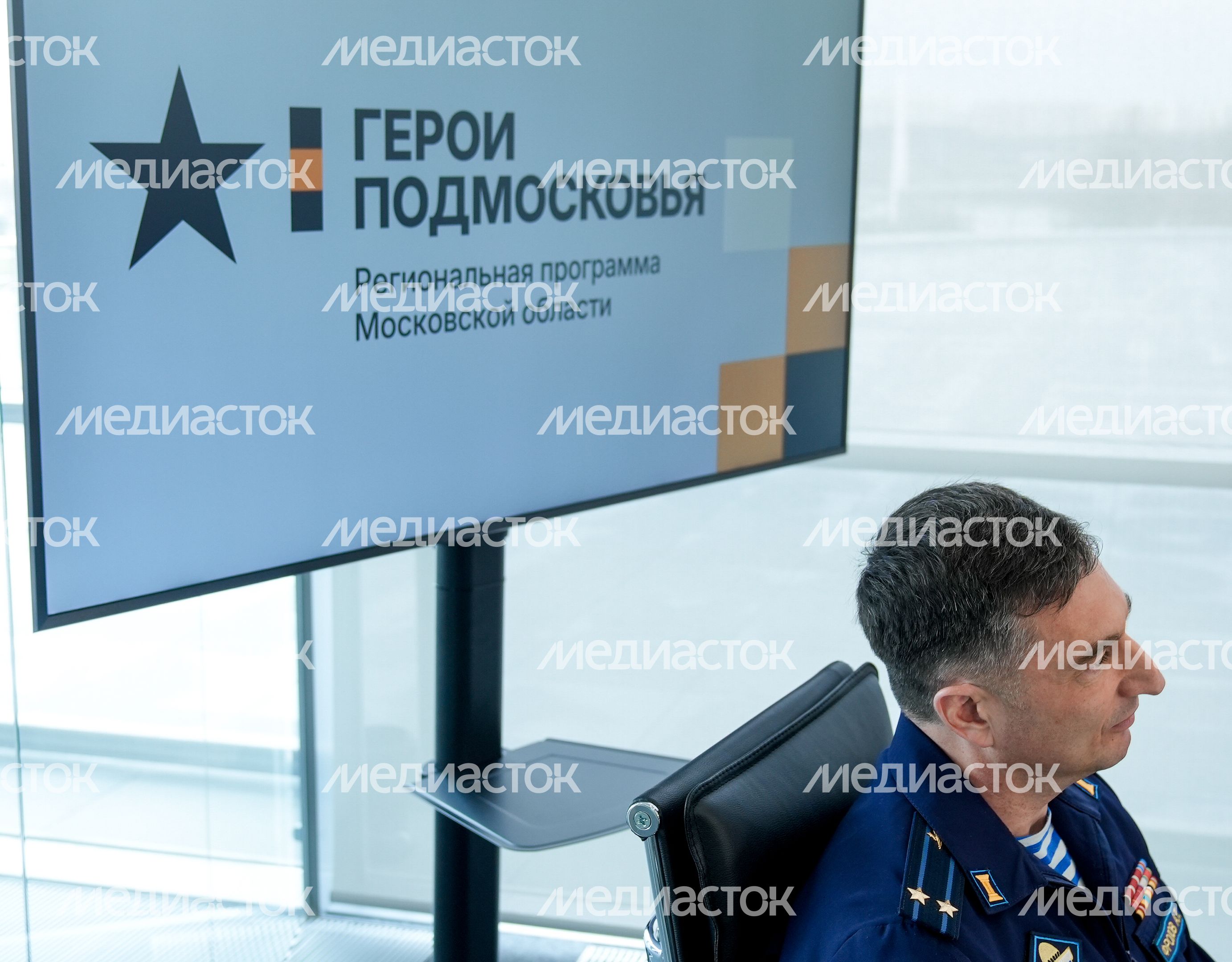 Встреча губернатора с членами Общественного совета образовательной программы "Герои Подмосковья" Встреча губернатора с членами Общественного совета образовательной программы "Герои Подмосковья"
