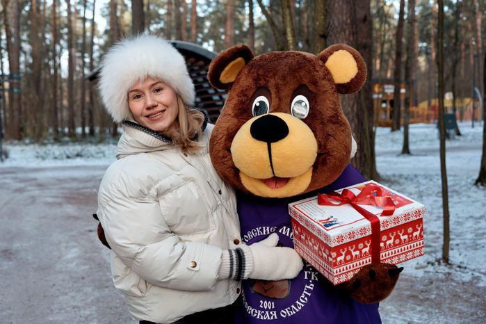 Первая партия писем Деду Морозу из парков Подмосковья отправилась в Великий Устюг