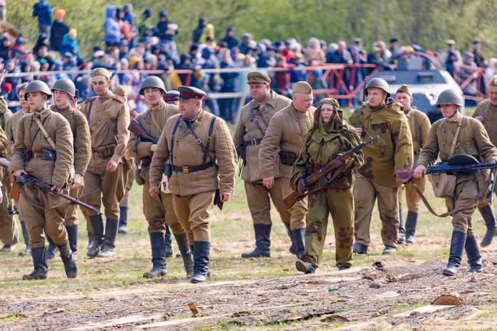 Военно-историческая реконструкция "Успех в единстве поколений" в Химках