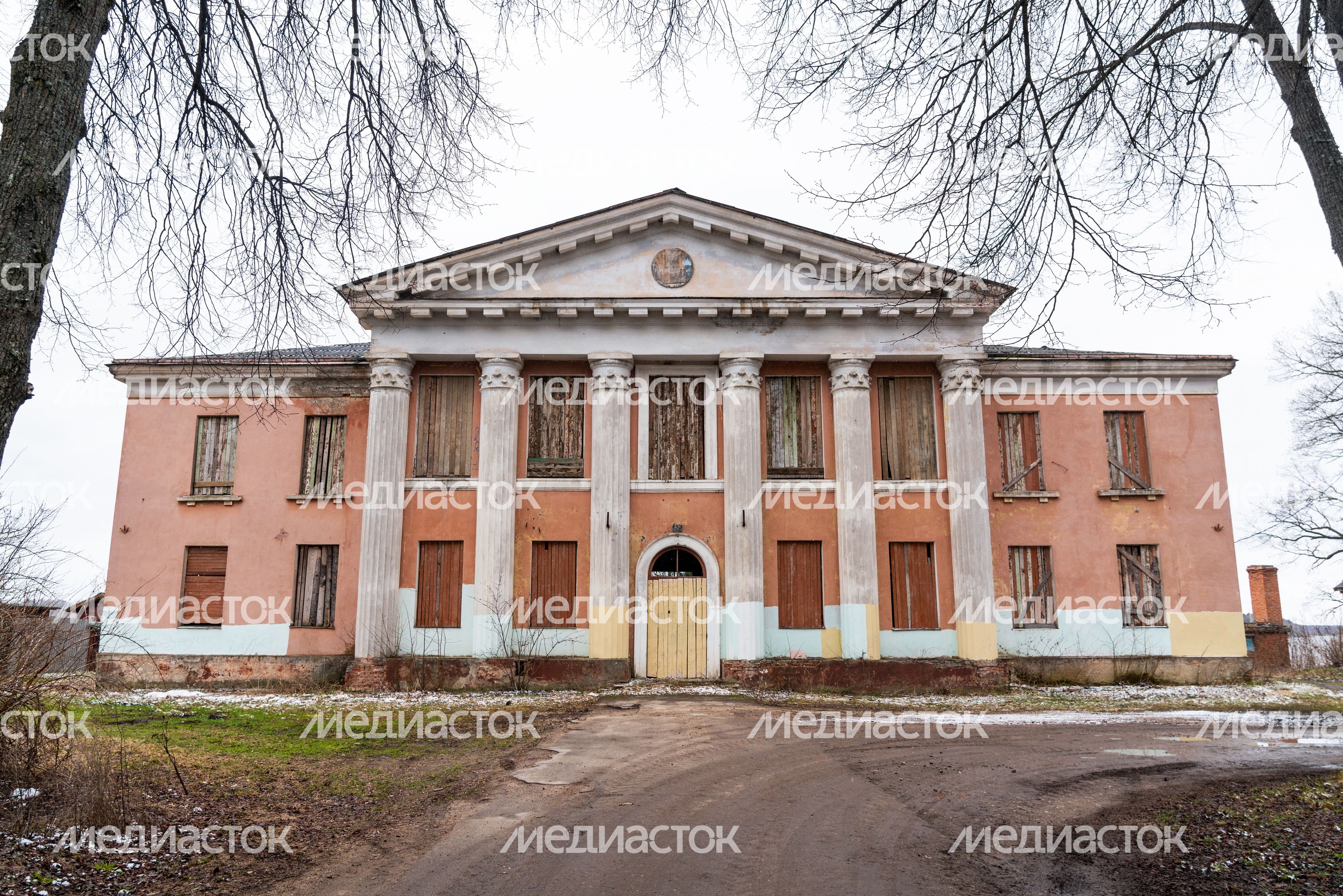 Подмосковная усадьба Осташево в Волоколамском округе Подмосковная усадьба Осташево в Волоколамском округе