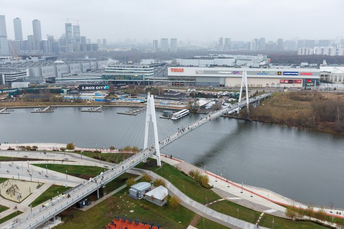 Пешеходный Павшинский мост через Москву-реку в Красногорске