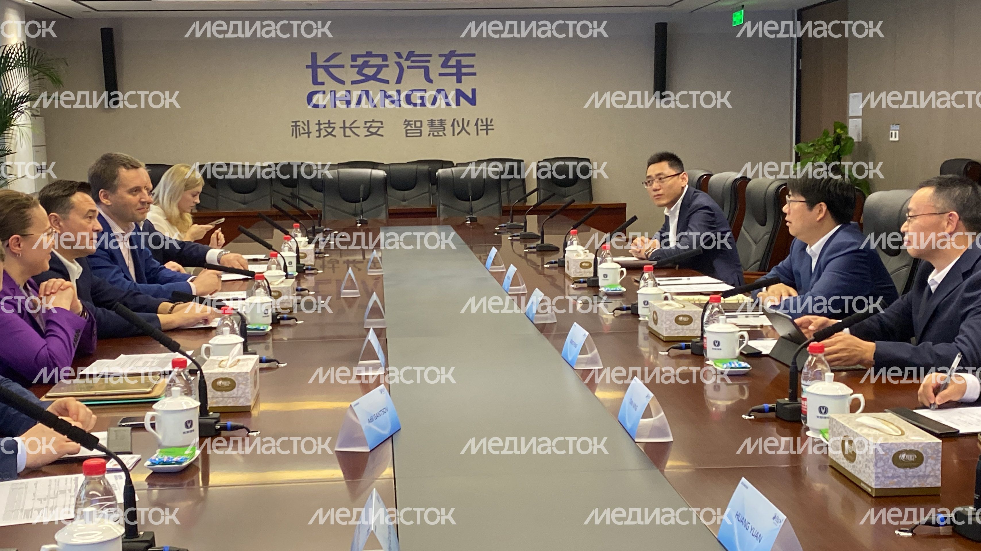 Посещение автозавода Changan Automobile Group в Китае Губернатором Подмосковья Посещение автозавода Changan Automobile Group в Китае Губернатором Подмосковья