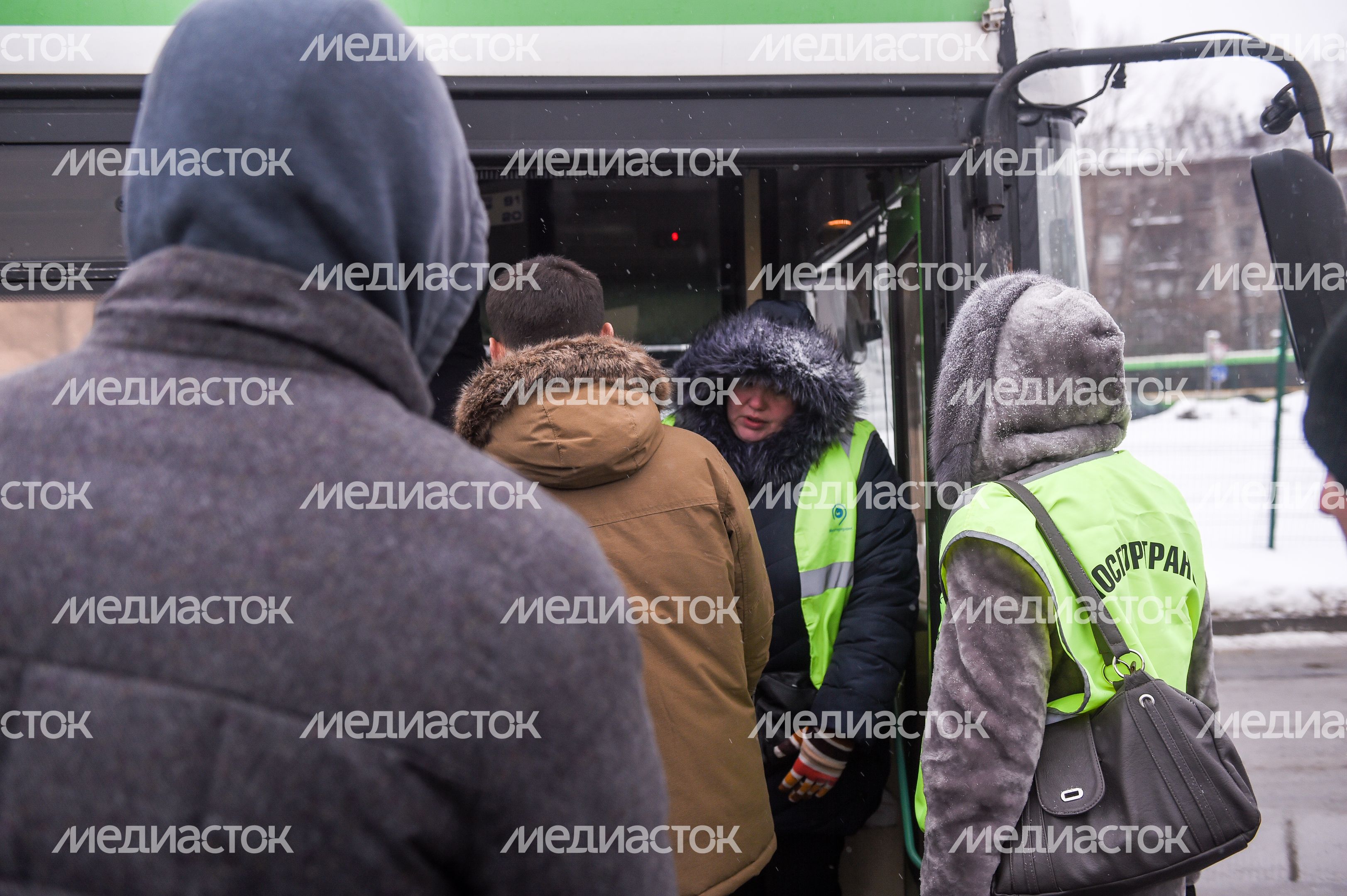 Подтопление станции метро Окружная на севере Москвы