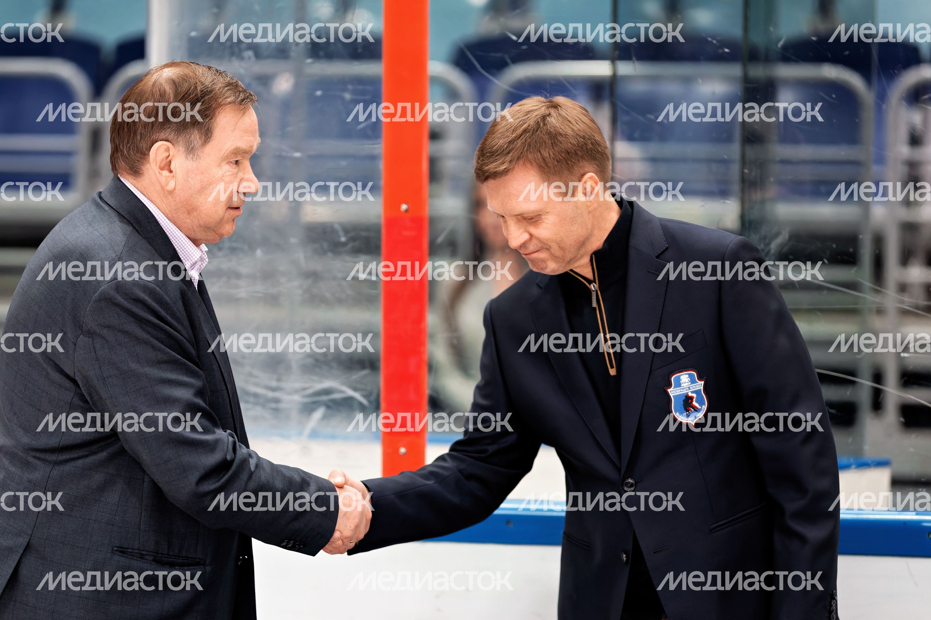 Награждение победителей "Кубка Шалимова" на ледяном поле "Арена Мытищи" Награждение победителей "Кубка Шалимова" на ледяном поле "Арена Мытищи"
