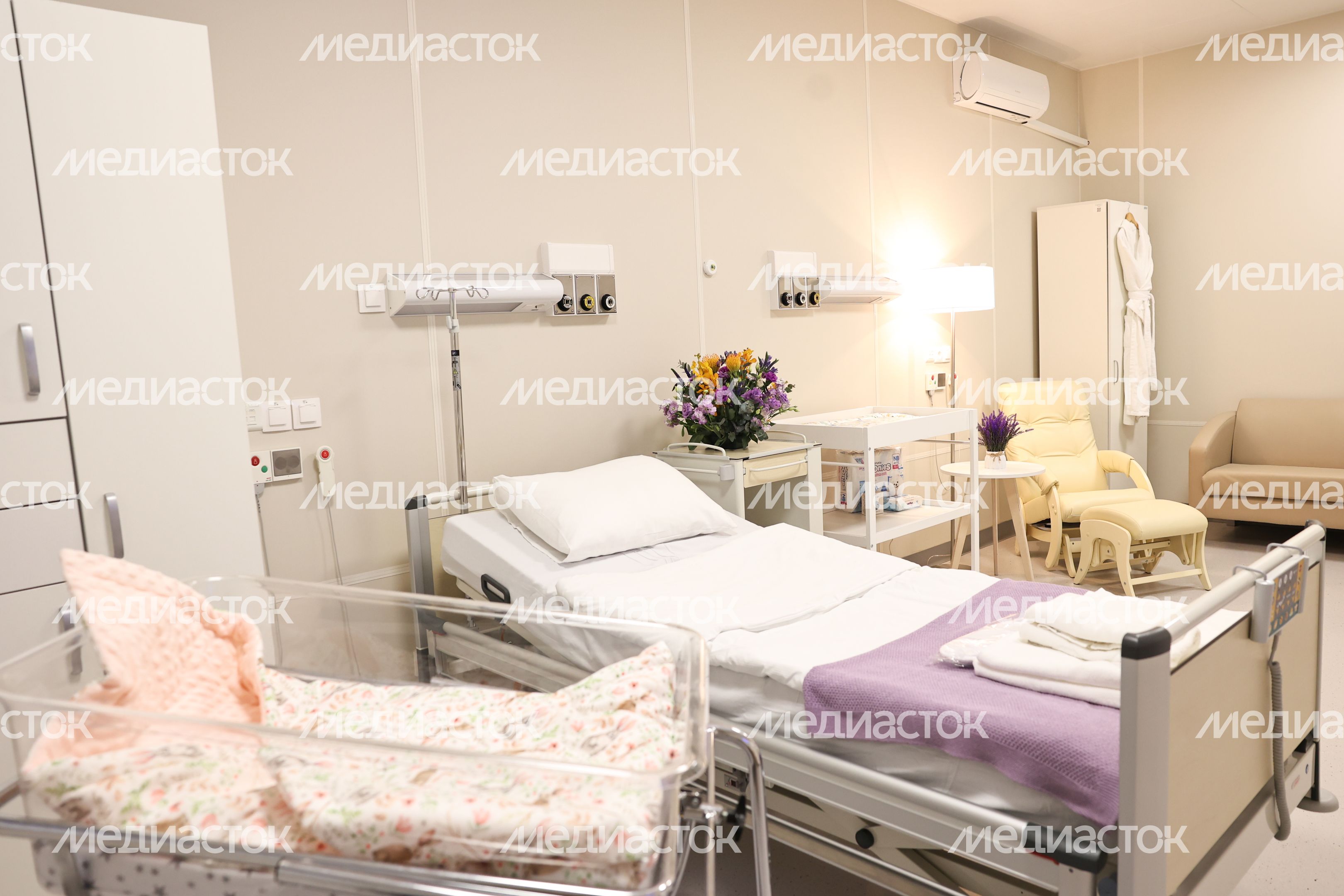 В многопрофильном медцентре "Лапино-4" открыли новое родильное отделение В многопрофильном медцентре "Лапино-4" открыли новое родильное отделение