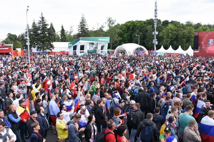 Открытие Чемпионата мира по футболу в Москве на Воробьёвых горах