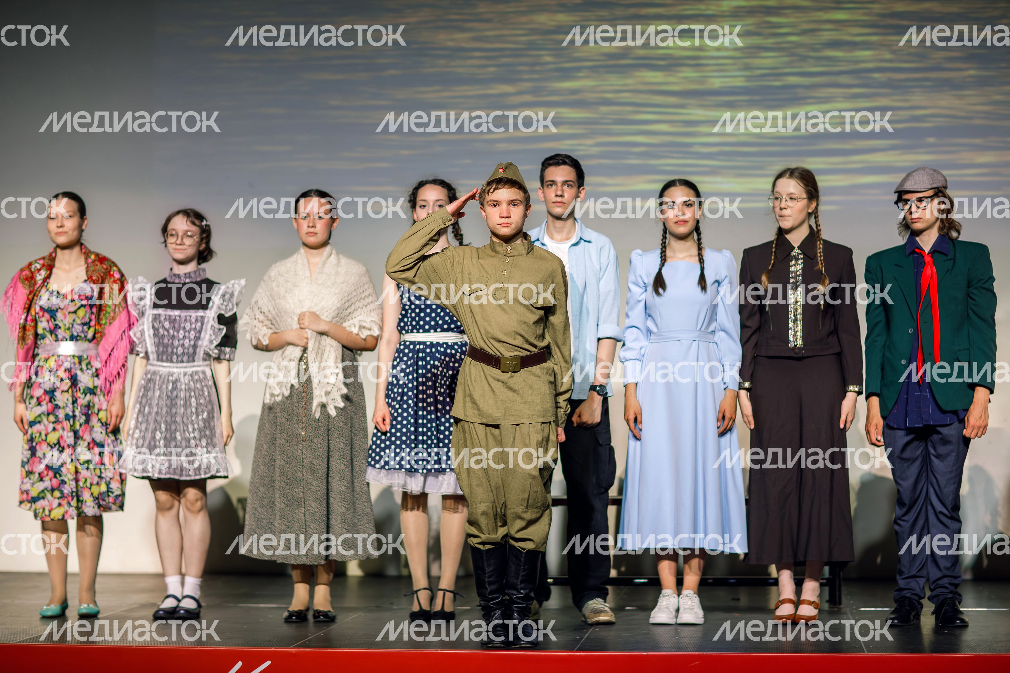 Спектакль «Поговорим о любви» от Эстрадно-театральной школы «Альтернатива» из Истры Спектакль «Поговорим о любви» от Эстрадно-театральной школы «Альтернатива» из Истры