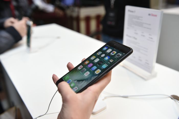 Старт продаж iPhone 7 и iPhone 7 Plus в ГУМе