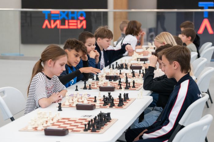 Турнир в Шахматной академии Сергея Карякина в Истре