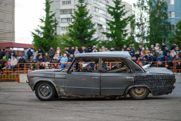 Экстремальная программа, яркие эмоции, адреналин и безумные трюки на шоу каскадеров в Чехове