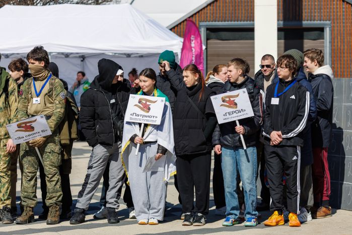 Спортивно-патриотическая игра «Зарница. Наследники победителей» в парке Мира в Мытищах
