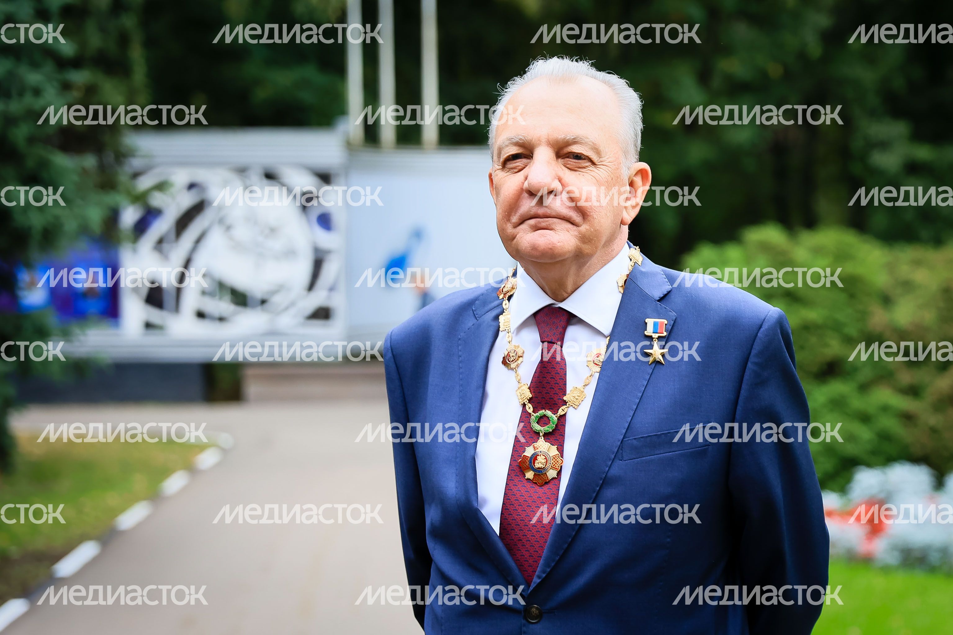 Присваивание звания «Почетный гражданин Московской области» гендиректору  «ВПК «НПО машиностроения» Александру Леонову Губернатором Подмосковья