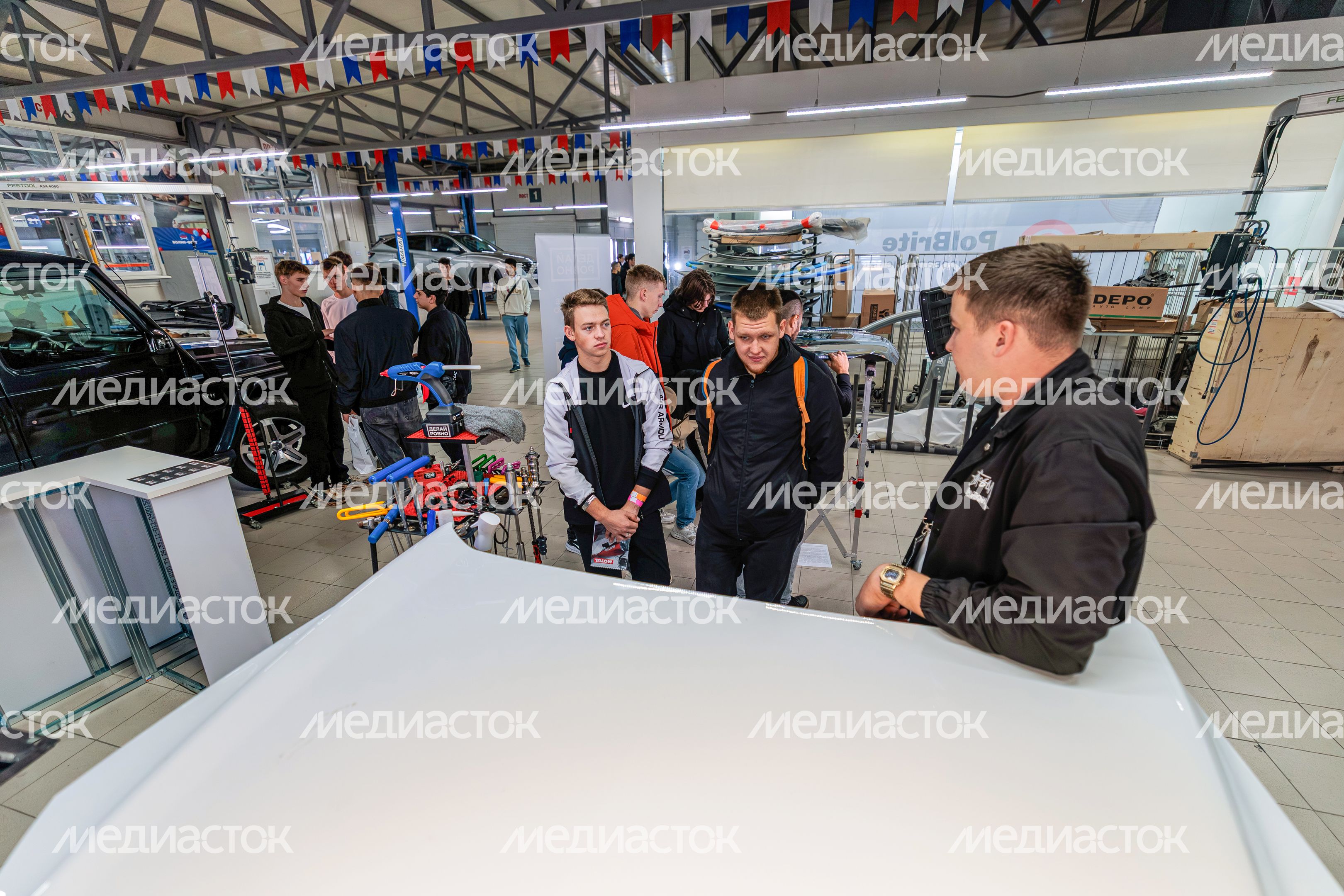 О кузовном ремонте рассказали на фестивале рабочих профессий в автомобилестроении «ВОЛИН ФЕСТ 2025»