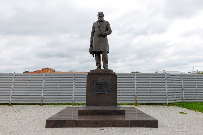Памятник Никифору Михайловичу Бадрыгину на площади Александра Невского в Егорьевске