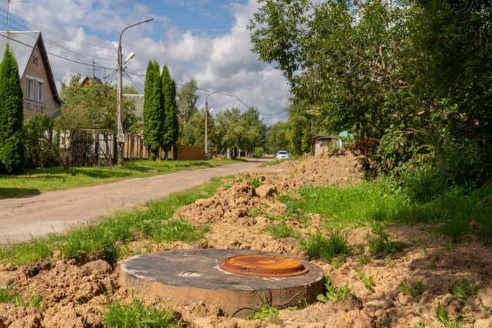 Ремонт трубопровода холодного водоснабжения в поселке Бородинское Поле Можайского округа