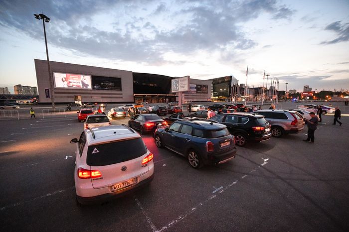 Открытие первого автокинотеатра под открытым небом в Московском регионе