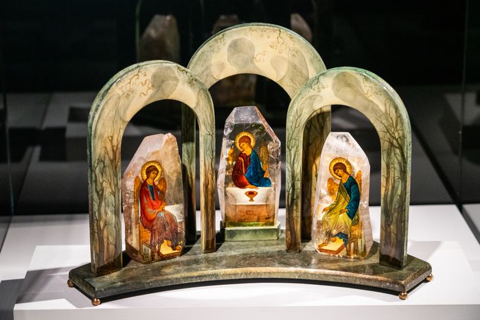 Выставка «Лаки. Большая история в миниатюре: Федоскино, Палех, Мстера и Холуй» в музее «Новый Иерусалим» Истры