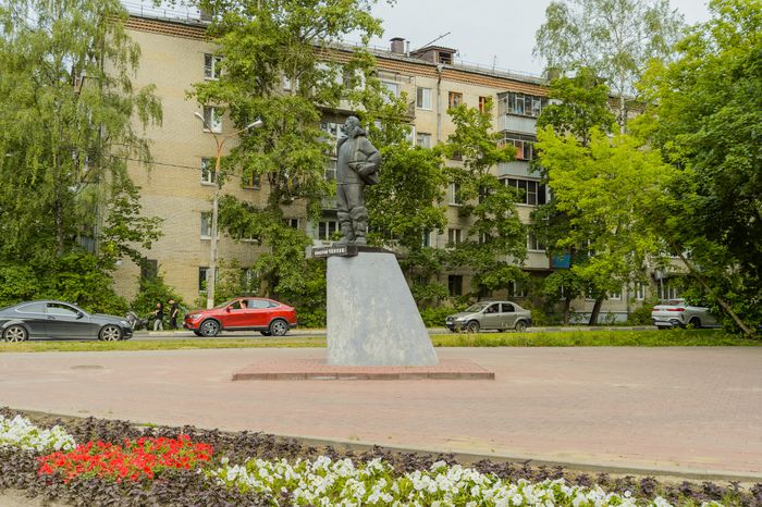 Памятник В.П. Чкалову