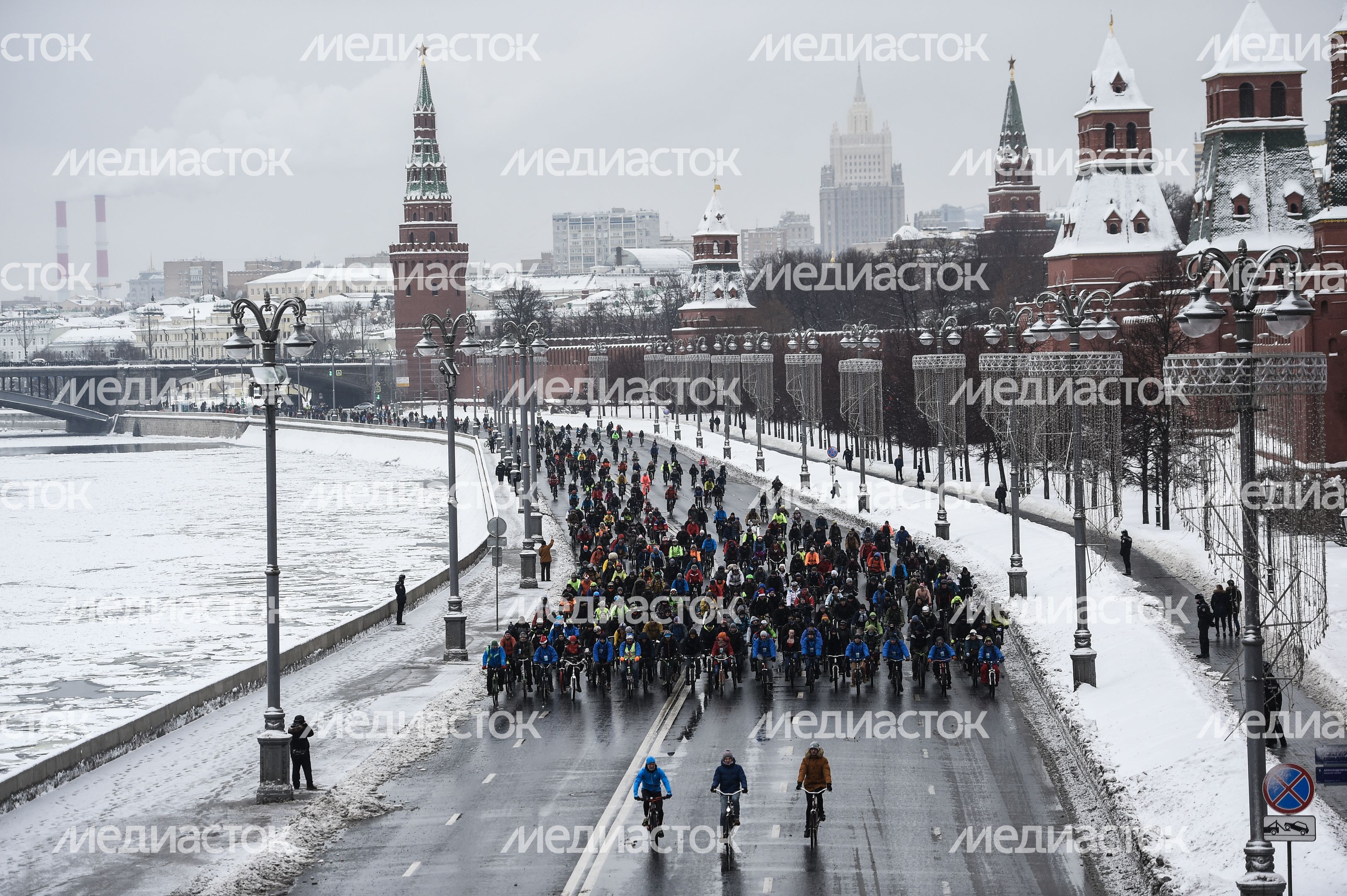В Москве состоялся 4-й Зимний Велопарад