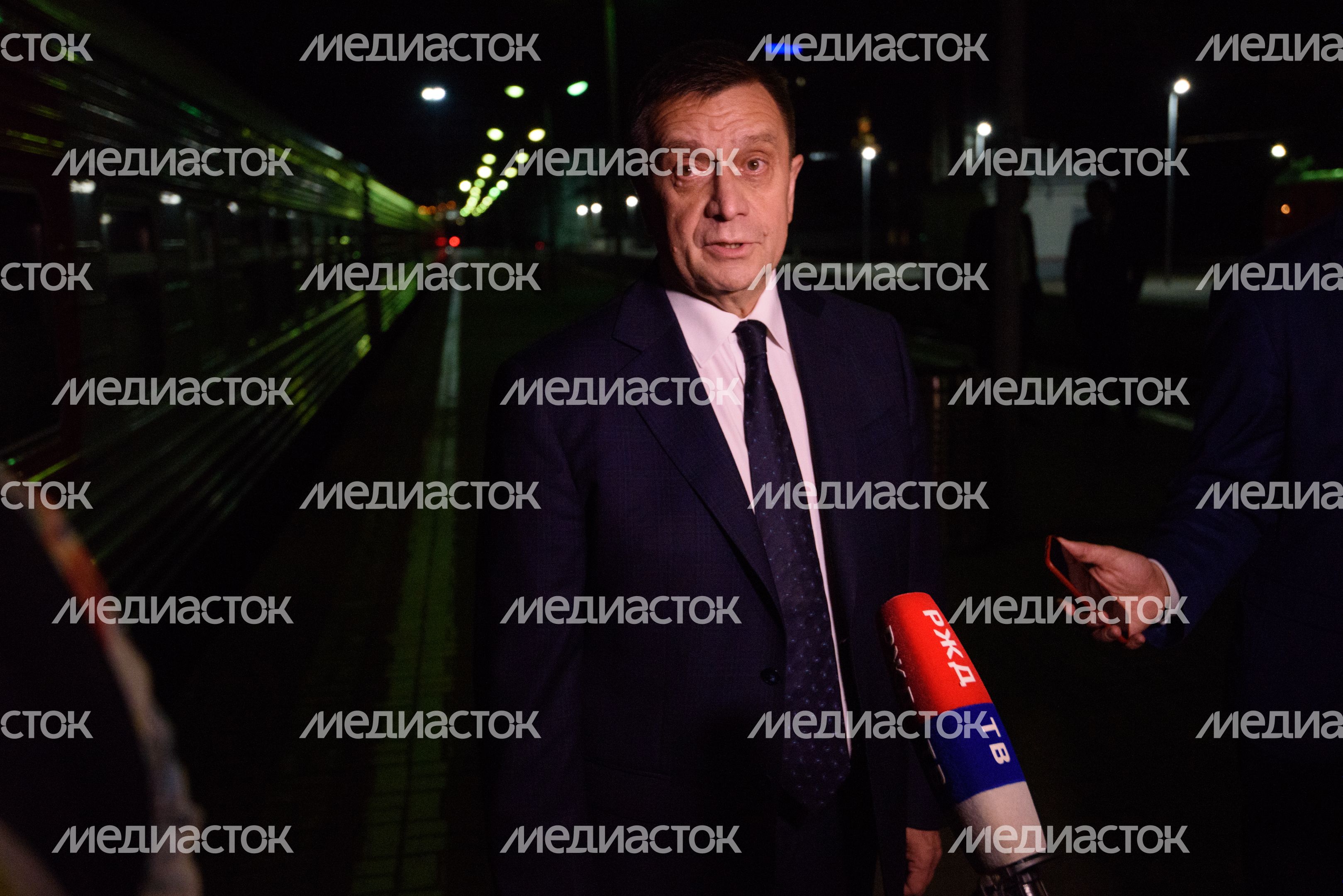 Отправление первого поезда с детским купе