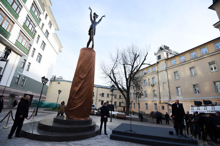 Церемония открытия памятника Майе Плисецкой