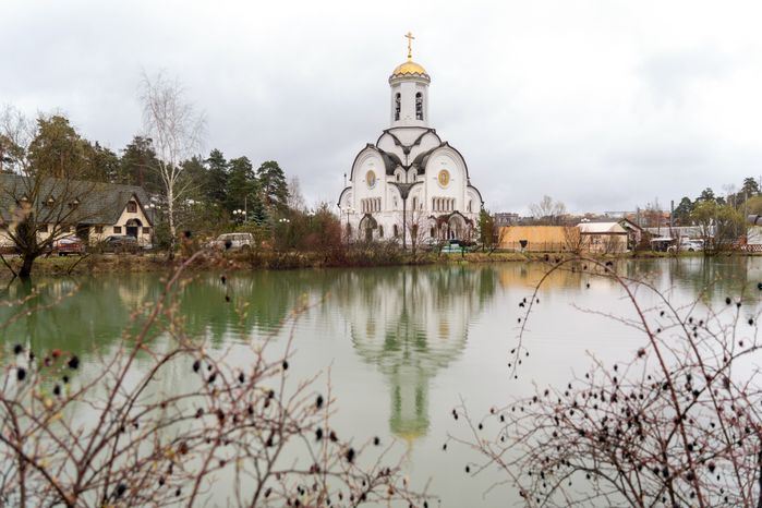 Елисаветинский храм в поселке Опалиха Красногорска