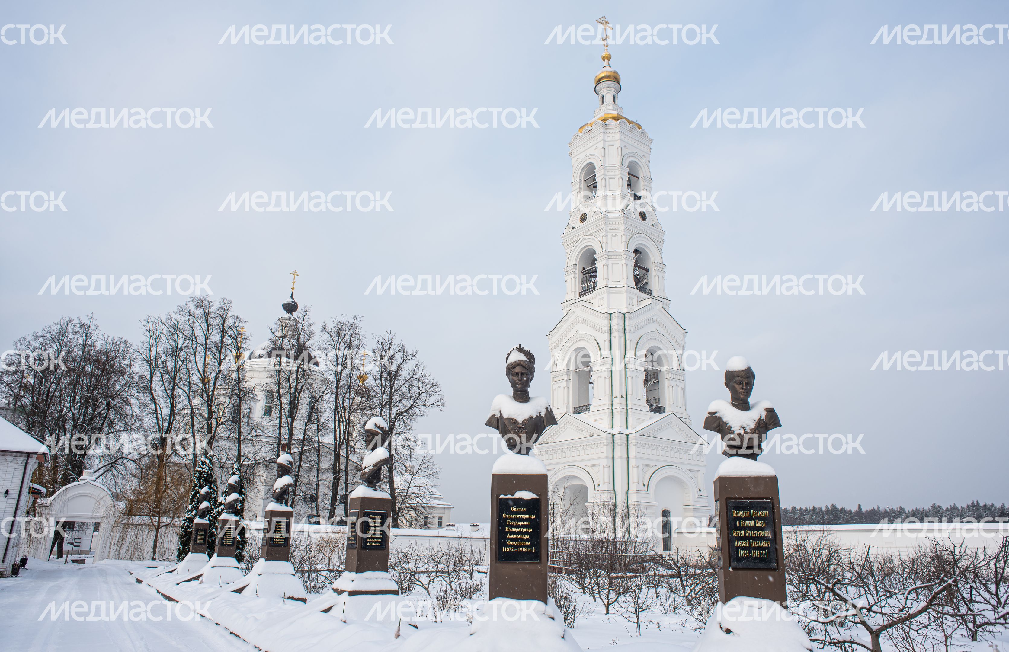 Зимние виды Николо-Берлюковской пустыни