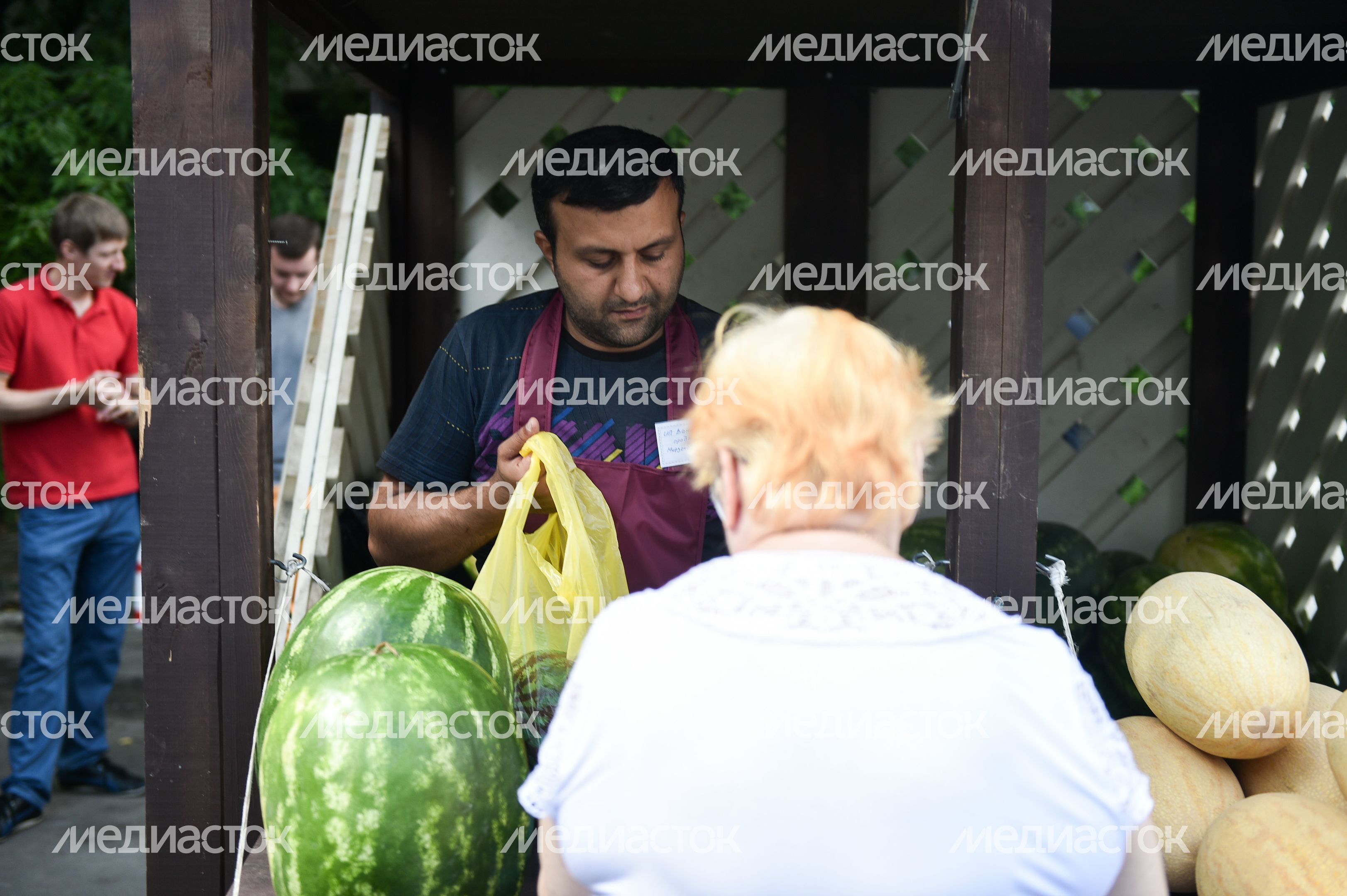 В Москве открыли бахчевой сезон торговли
