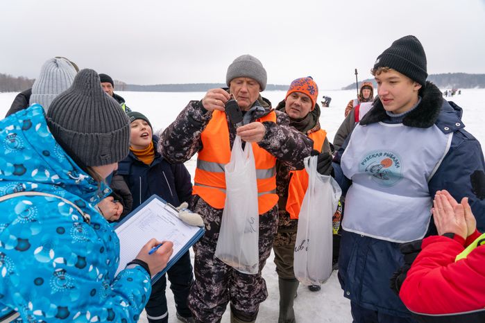 Зимняя рыбалка на Озернинском водохранилище в Рузском округе