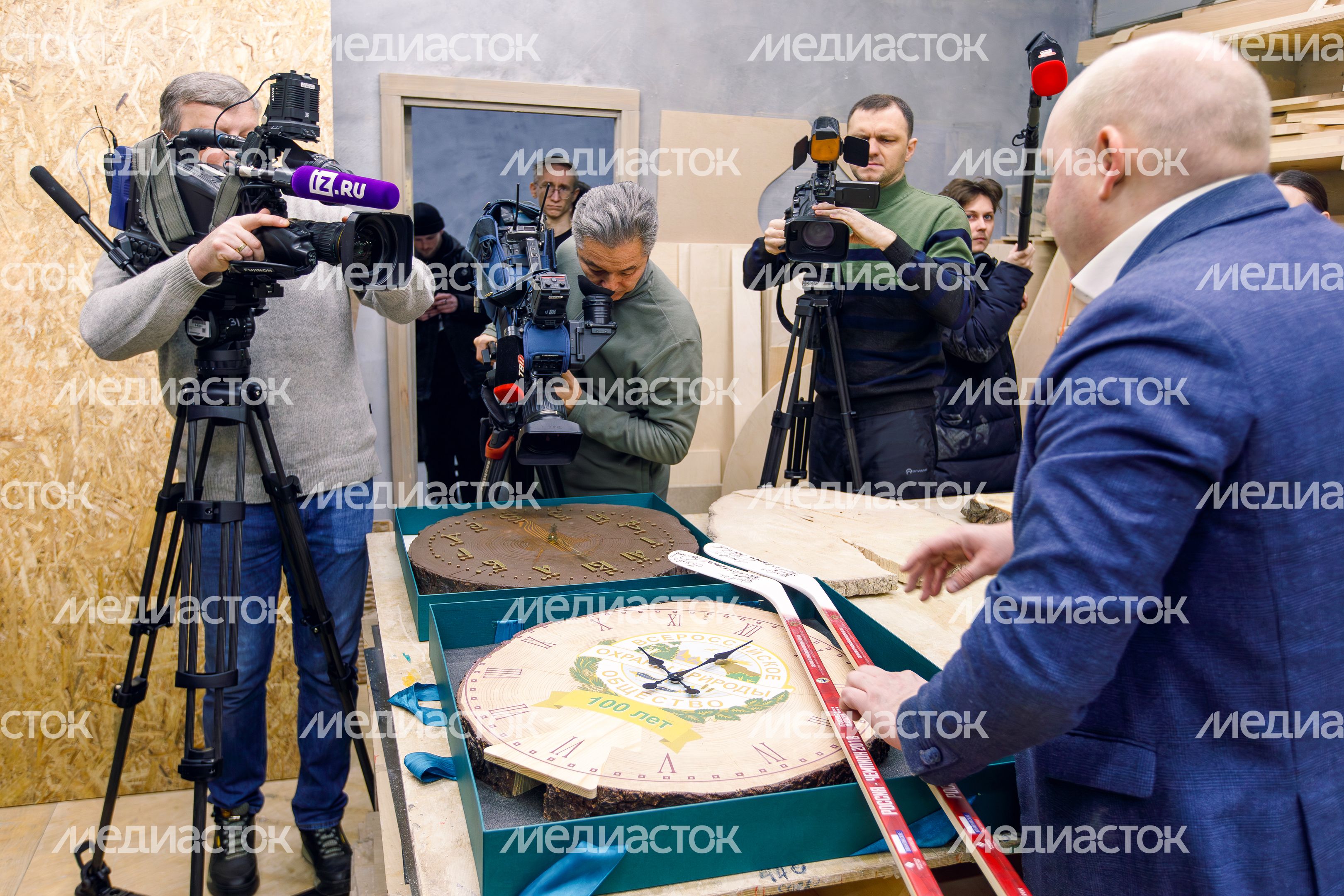 Кремлевская новогодняя ель начинает вторую жизнь в сувенирах Кремлевская новогодняя ель начинает вторую жизнь в сувенирах