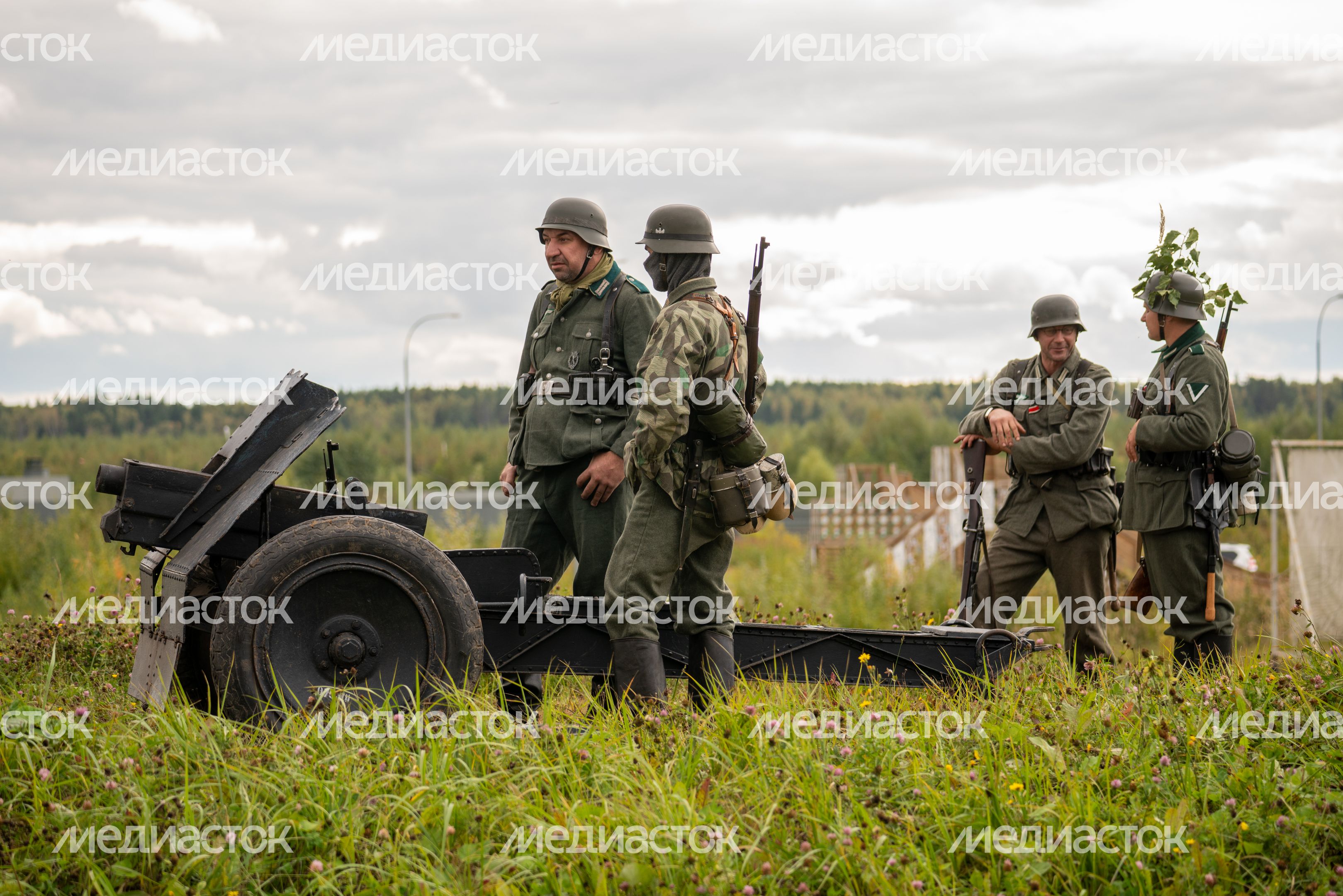 Военно-историческая реконструкция боя в День танкиста в парке «Патриот» Одинцовского округа