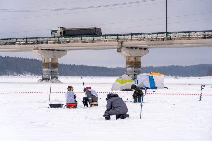 Зимняя рыбалка на Озернинском водохранилище в Рузском округе