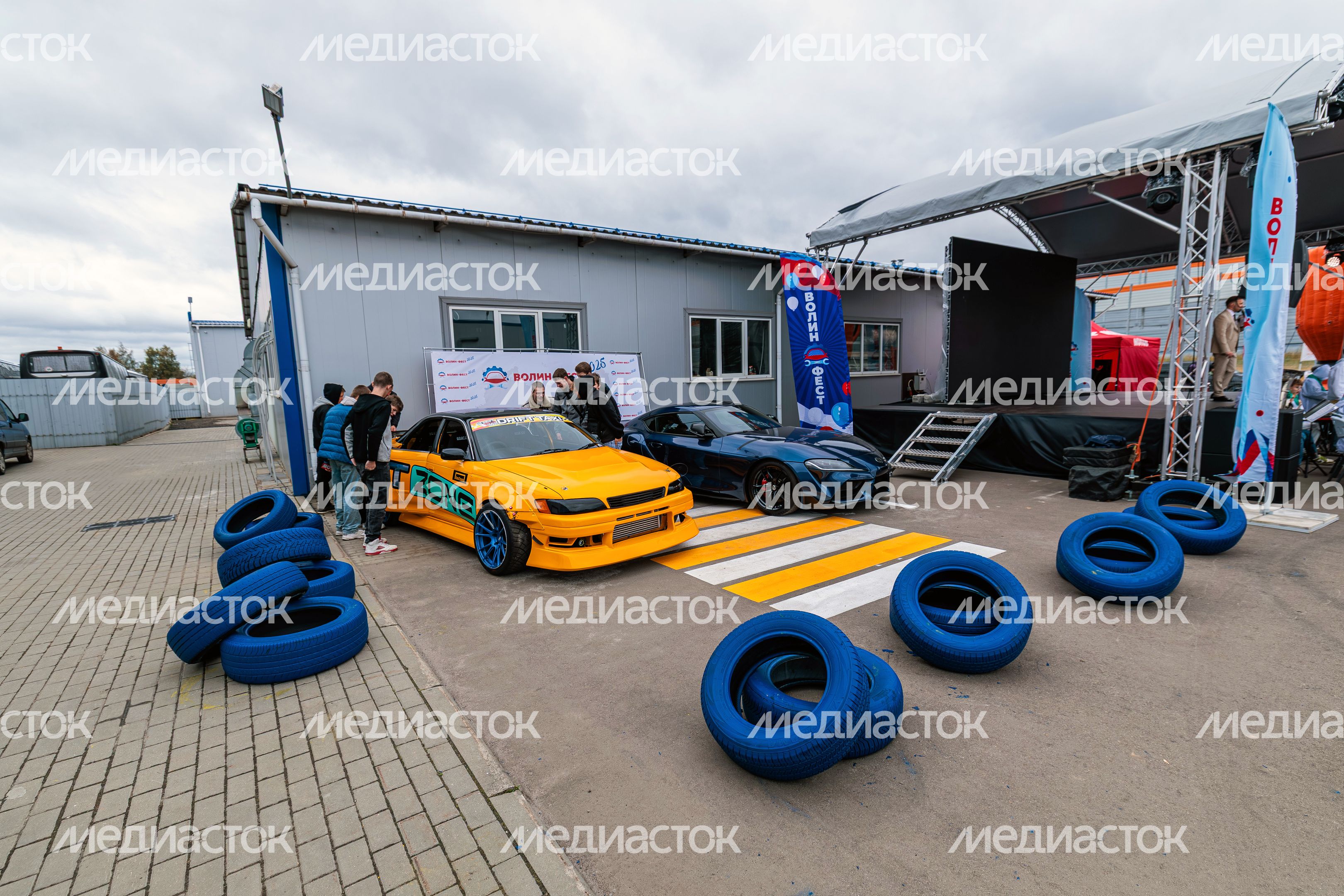 Выставка тюнингованных автомобилей на фестивале рабочих профессий в автомобилестроении «ВОЛИН ФЕСТ 2025» в Одинцово Выставка тюнингованных автомобилей на фестивале рабочих профессий в автомобилестроении «ВОЛИН ФЕСТ 2025» в Одинцово