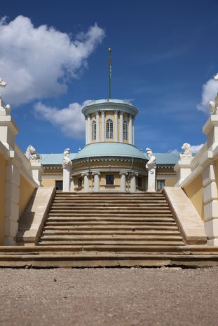 Архангельское