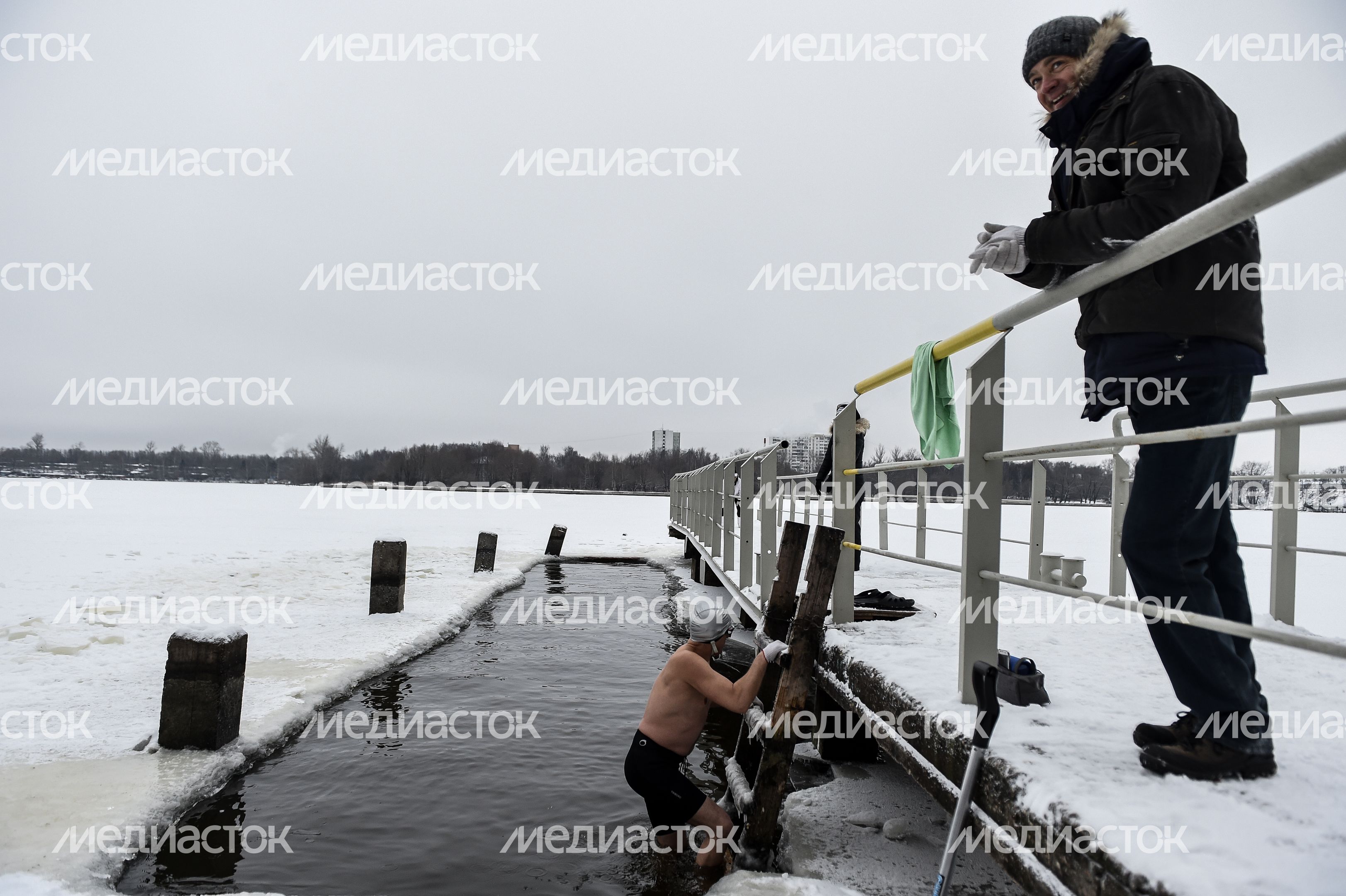 Купание моржей в Долгопрудном