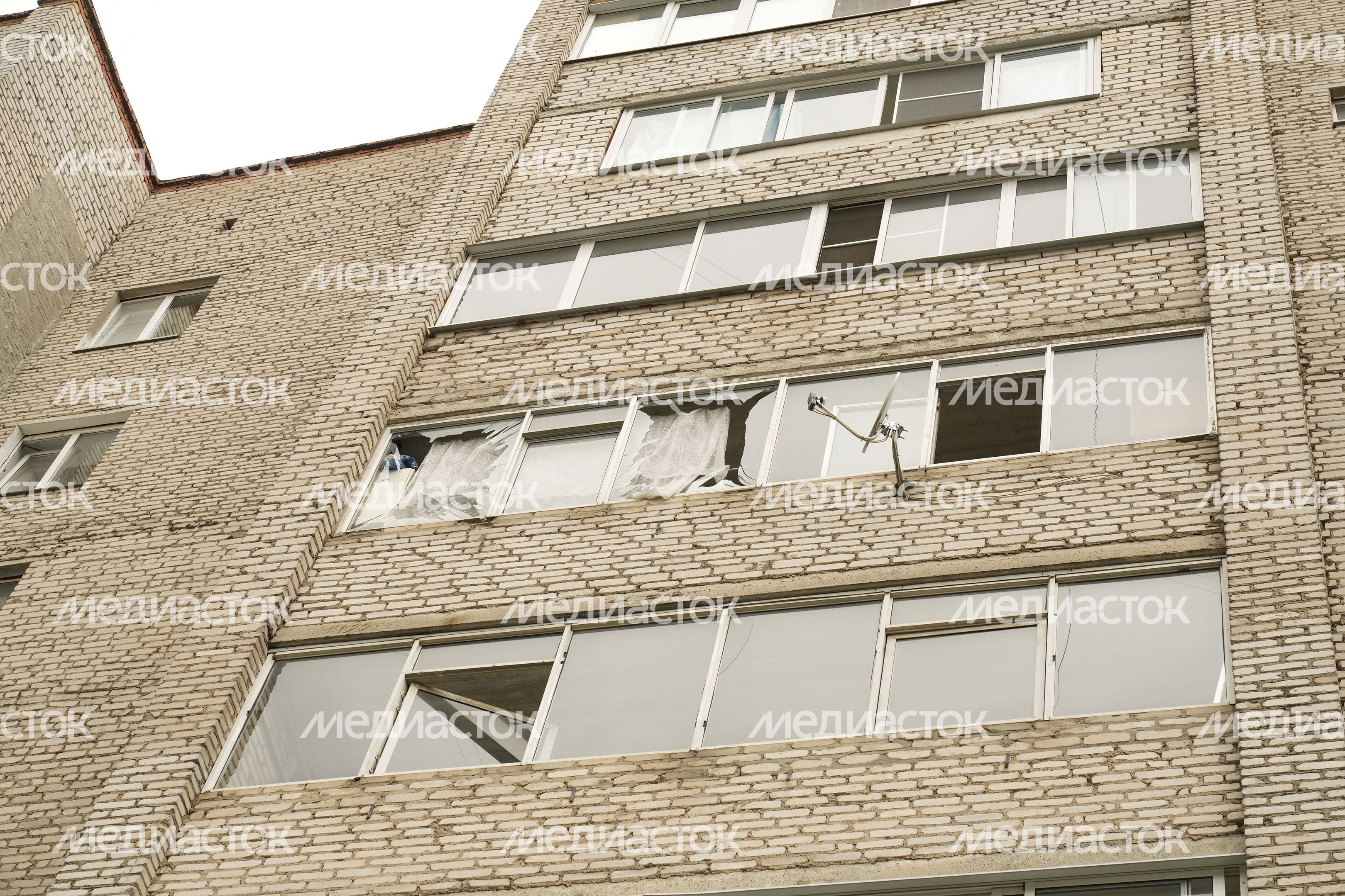 Встреча Губернатора Подмосковья с жителями домов, получивших повреждения, в Сергиевом Посаде