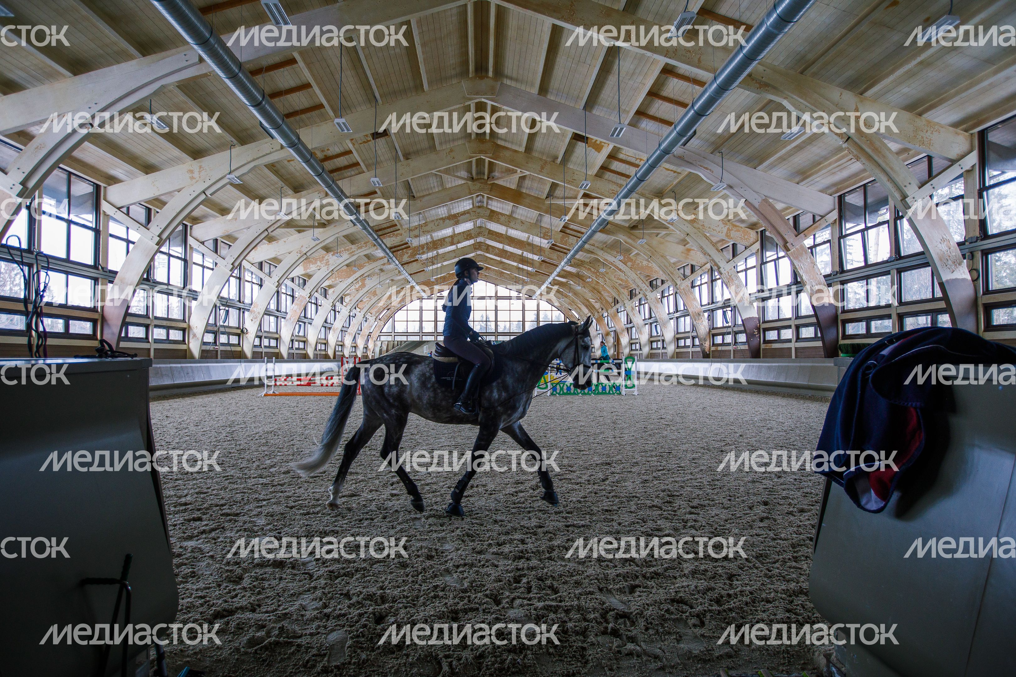 Конноспортивный комплекс Emerald Stables в Клину