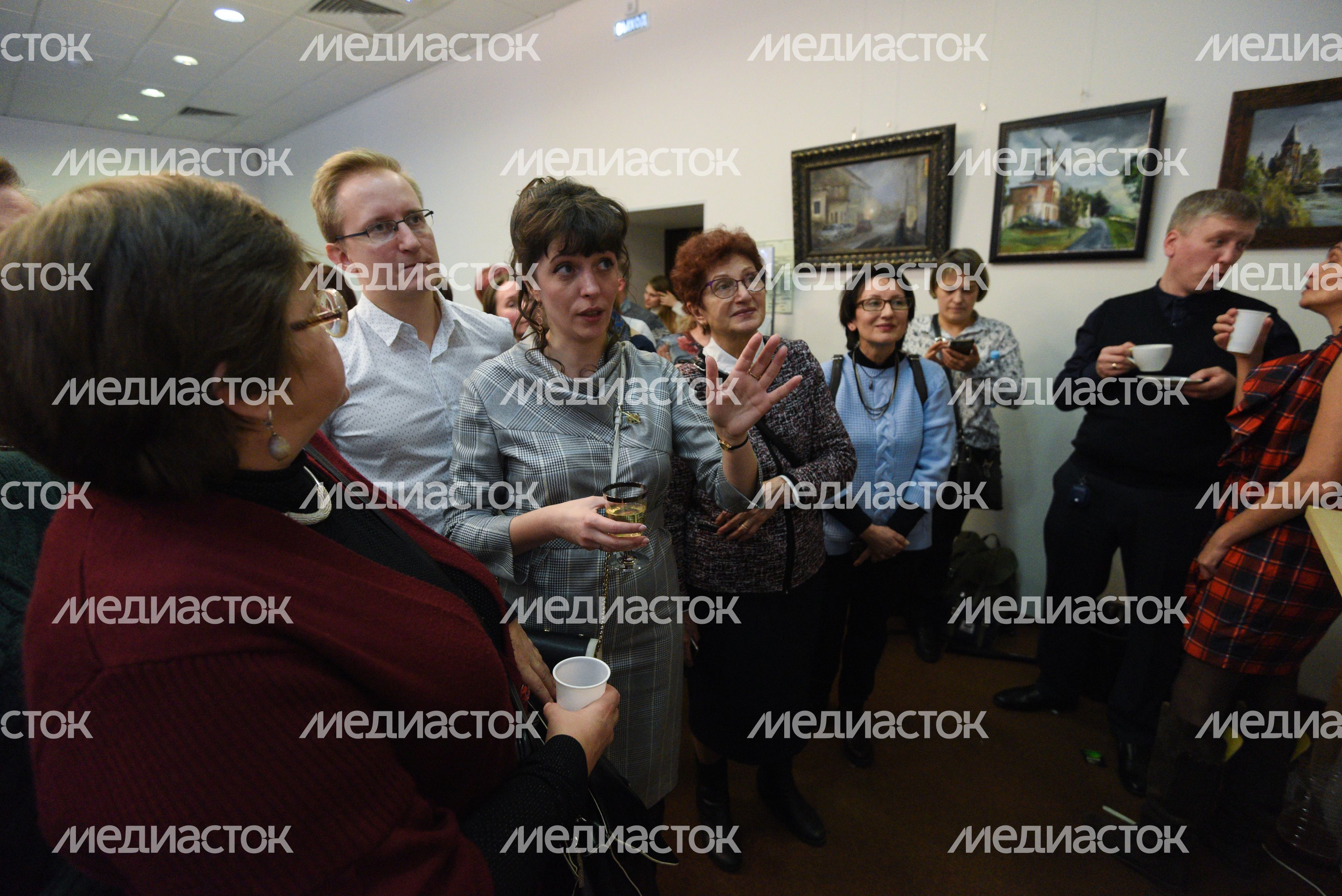 Открытие выставки «Европейские улицы» художника Ольги Шараповой в Москве