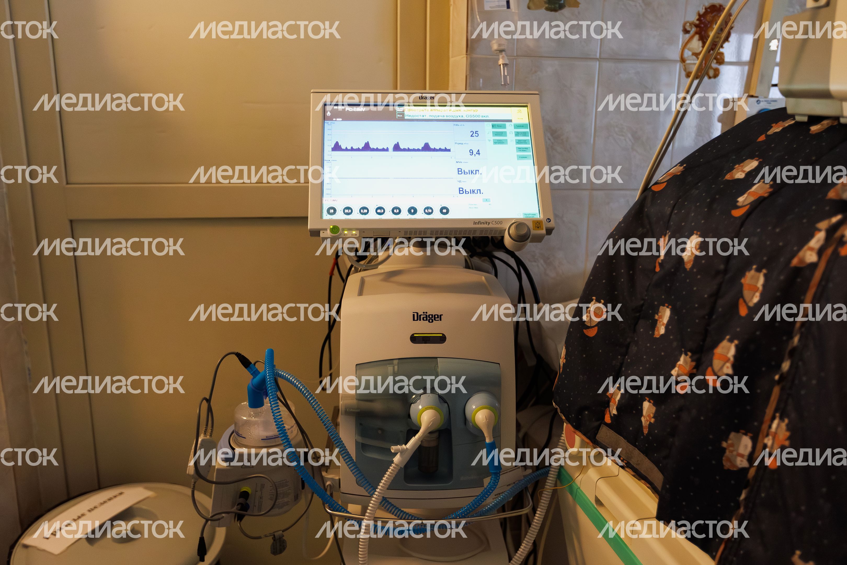 Палата интенсивной терапии для недоношенных детей в Московском областном центре охраны материнства и детства в Люберцах Палата интенсивной терапии для недоношенных детей в Московском областном центре охраны материнства и детства в Люберцах