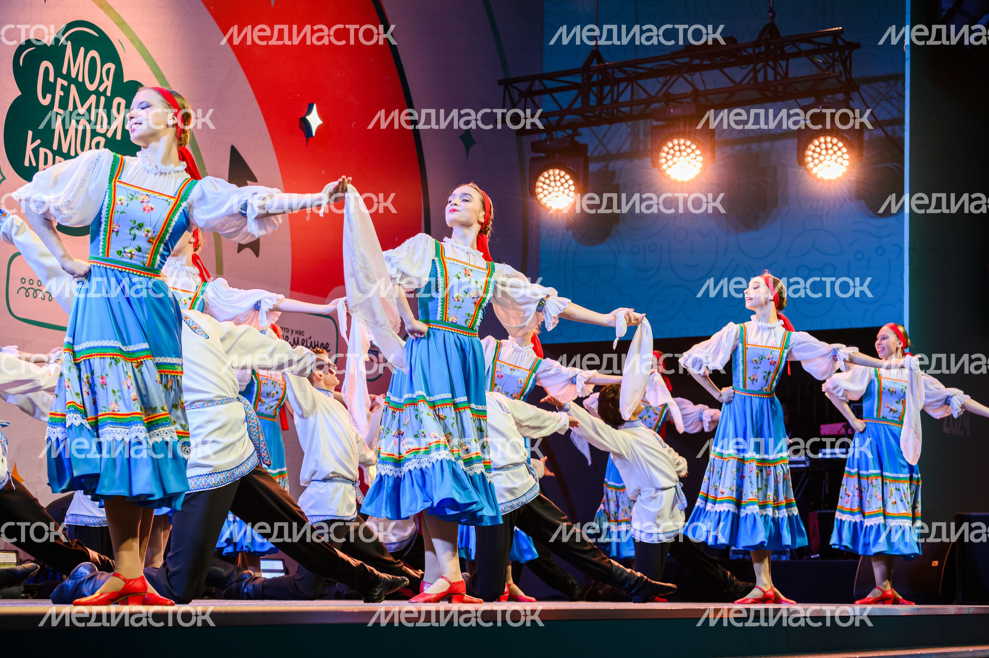 Окружной полуфинал конкурса "Это у нас семейное"