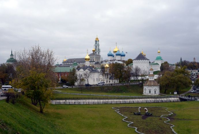 Богослужение в Свято-Троицкой Сергиевой Лавре