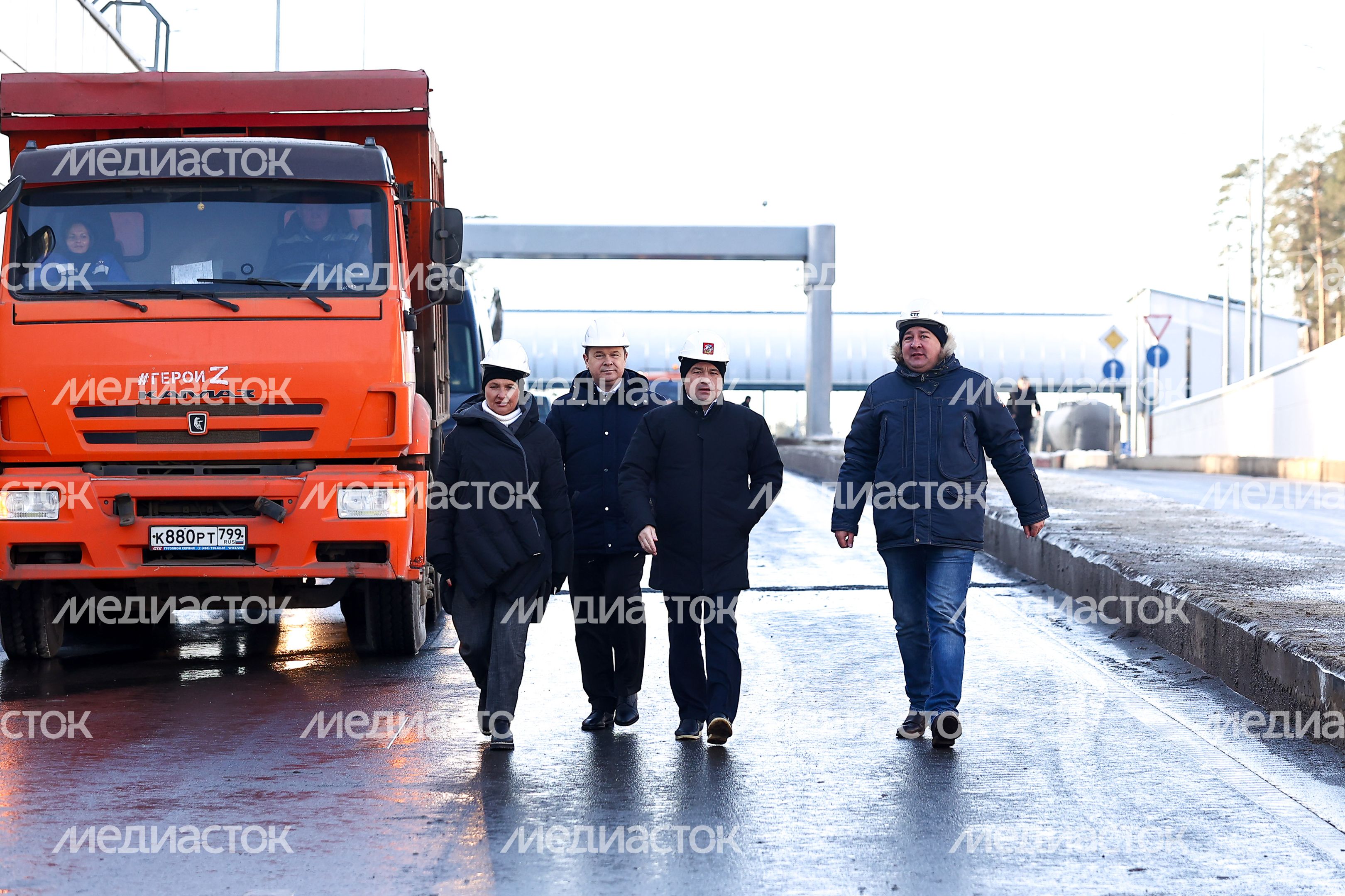 Проверка хода реконструкции дороги в Жуковском Губернатором Подмосковья