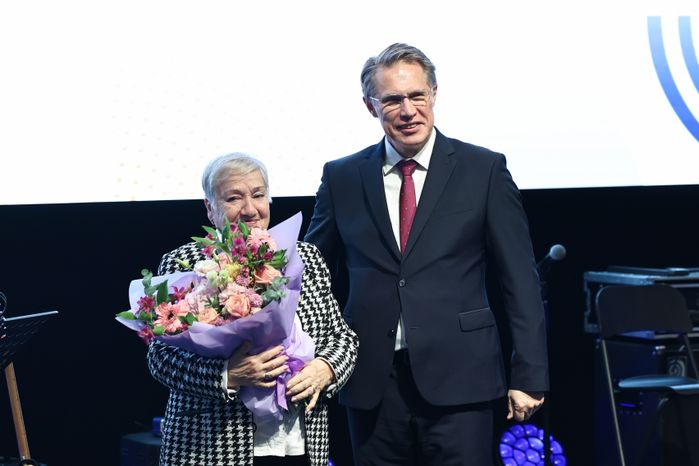 Михаил Мурашко поздравил коллектив МОНИКИ с юбилеем