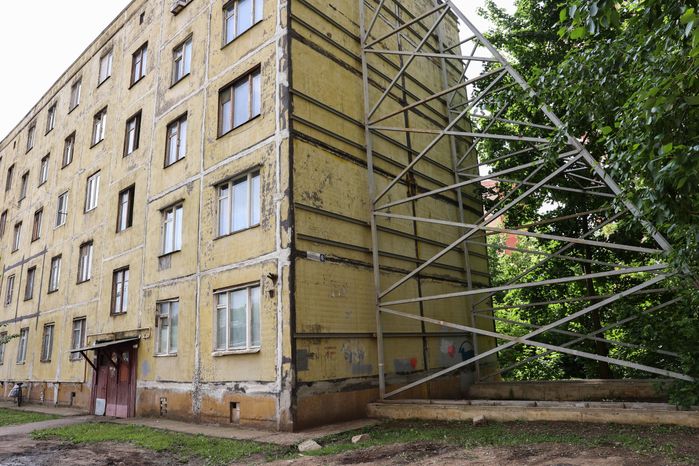 Аварийный дом №6 на ул. Набережная в Лыткарино