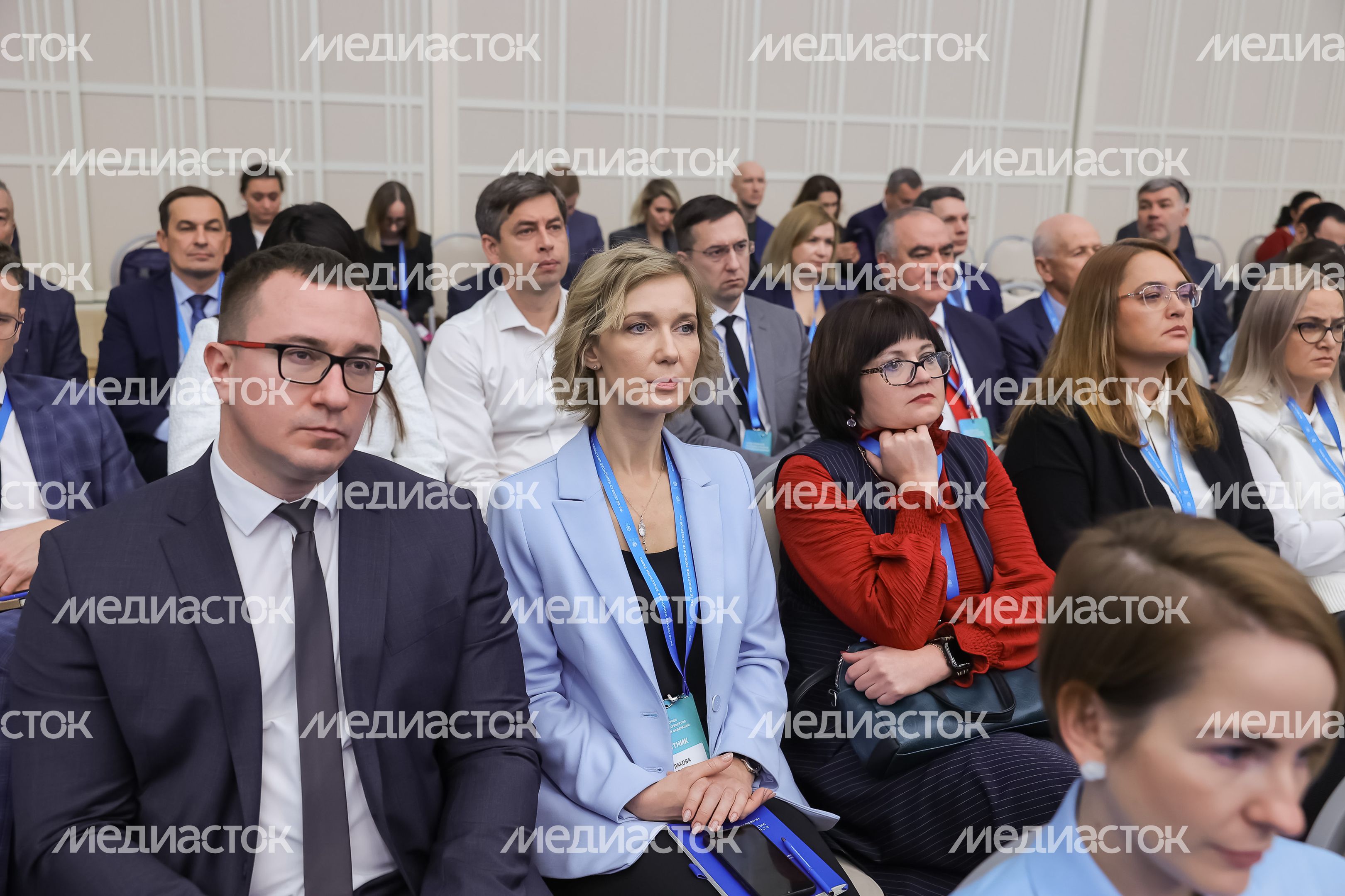 Съезд министров экономики субъектов России открылся в Доме правительства Подмосковья