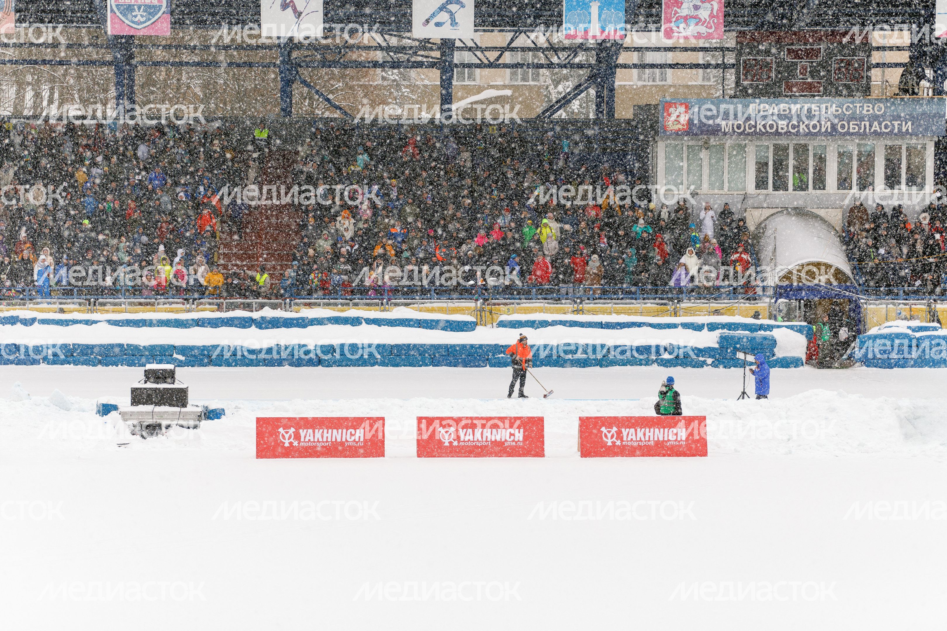 VI этап личного чемпионата России по гонкам на льду в Красногорске