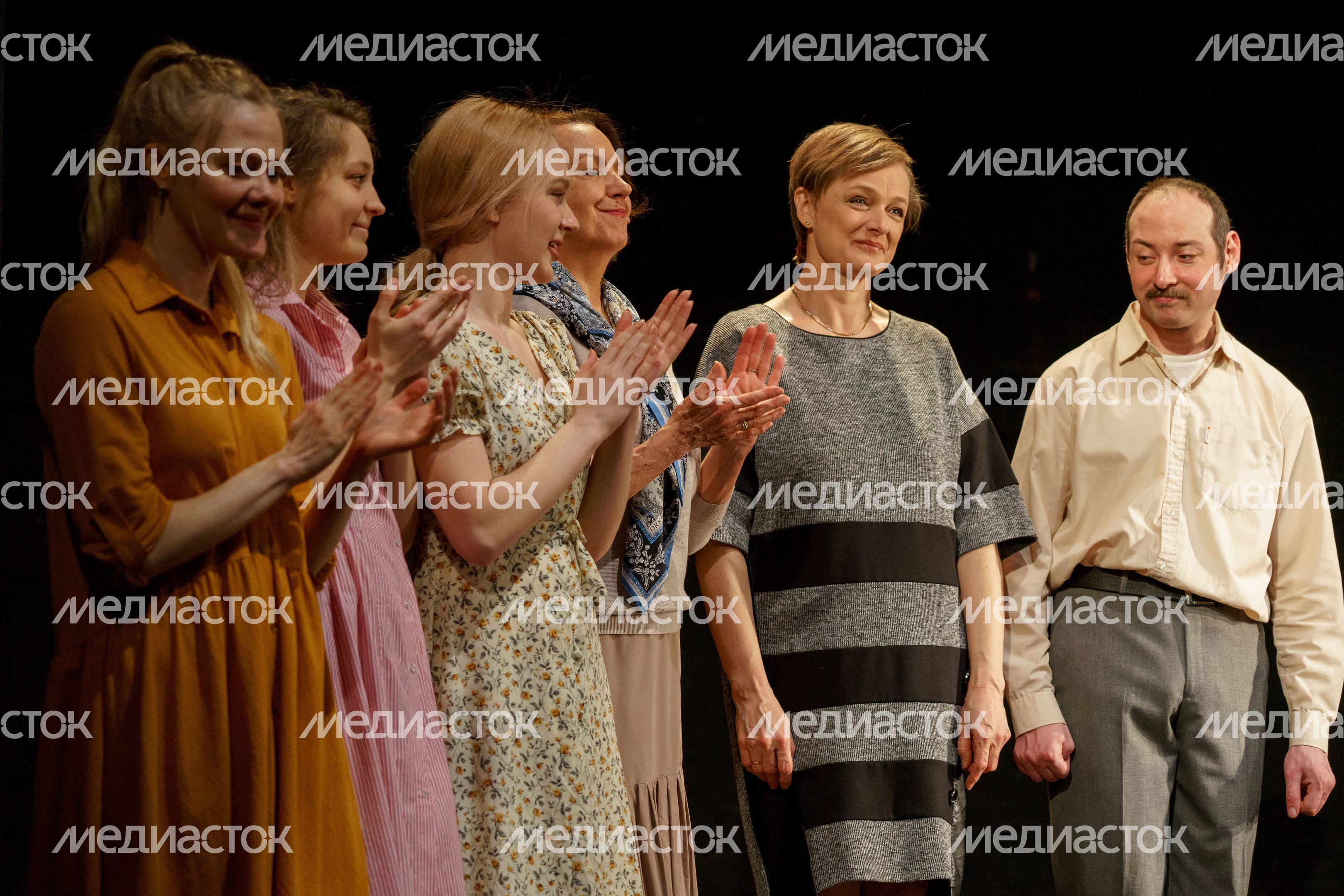 Репетиция инклюзивного спектакля «Голубое и зеленое» в Московском Губернском театре