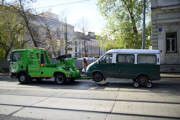 Эвакуатор на улице Бауманская в Москве