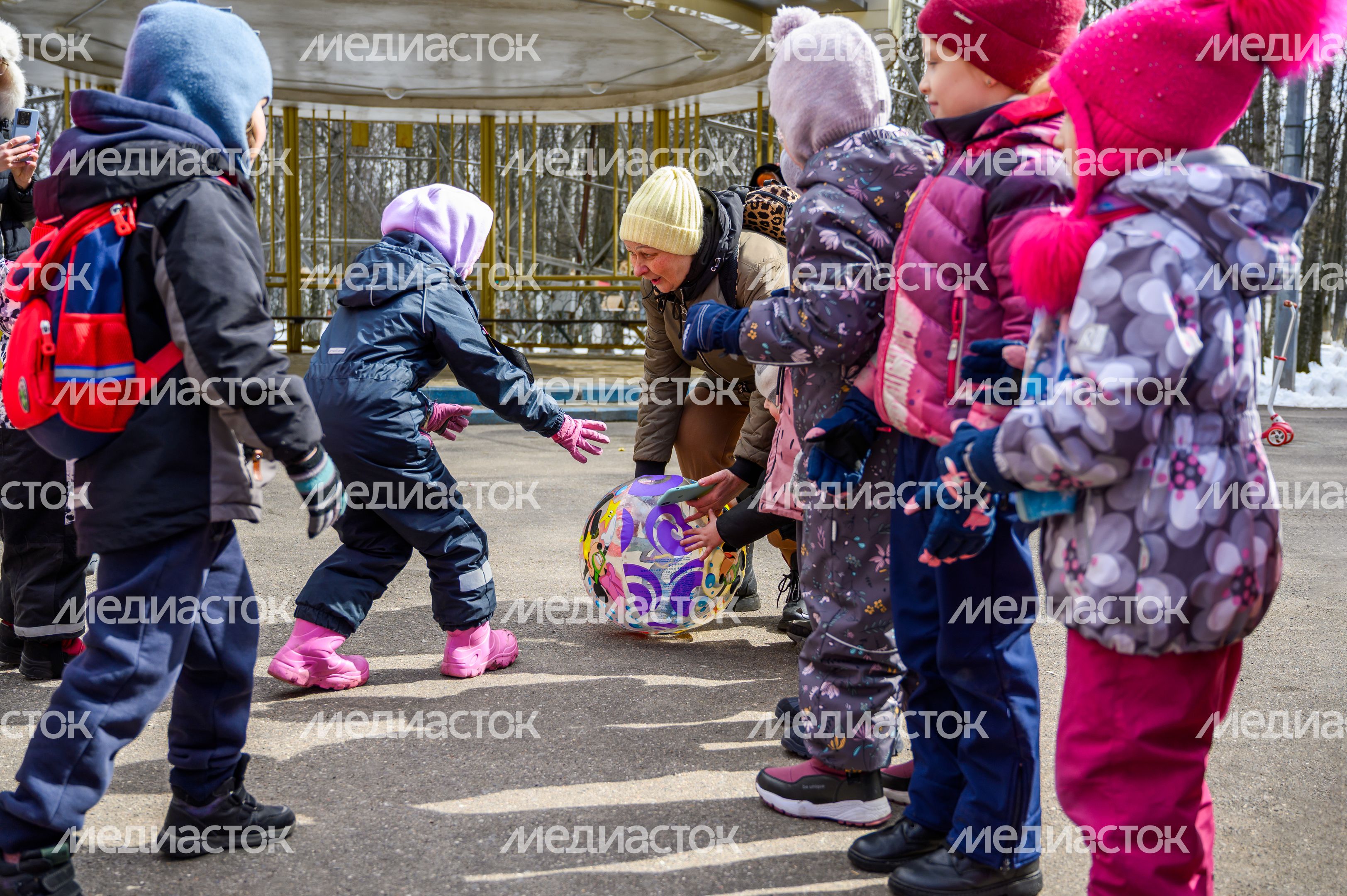 Фестиваль космических чудес в Центральном городском парке Королева Фестиваль космических чудес в Центральном городском парке Королева